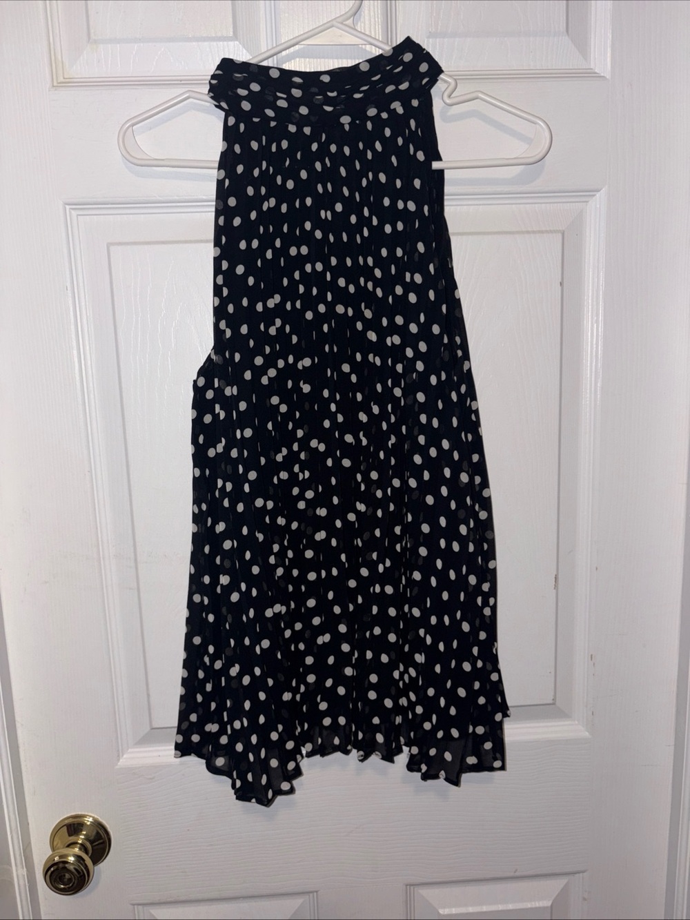 Karl Lagerfeld women’s size large Black Polka Dot pleated high neck blouse